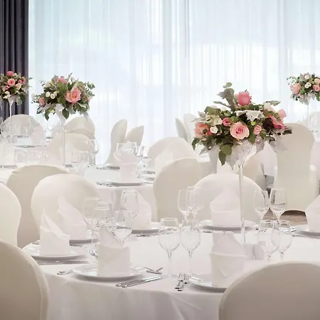 Hilton Garden Hotel 4*