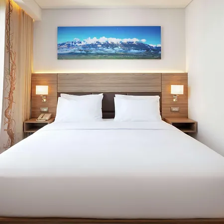 Hilton Garden 4* Tirana