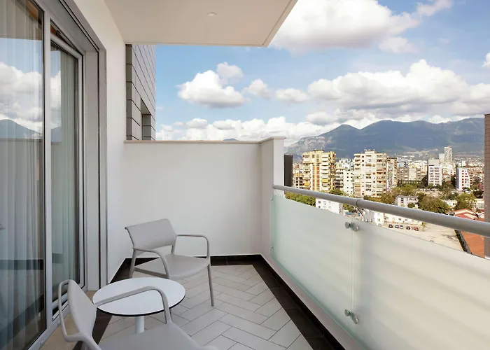 Hilton Garden Hotel 4*