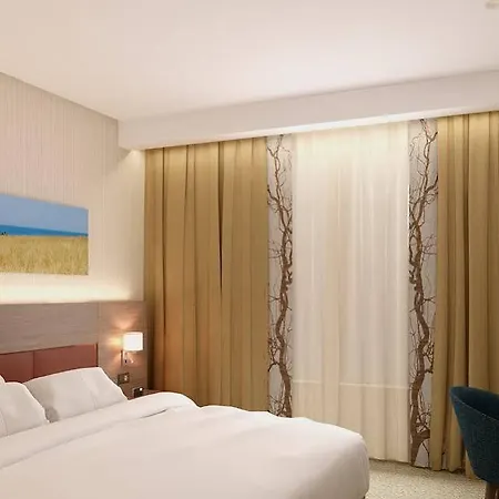Hilton Garden 4*