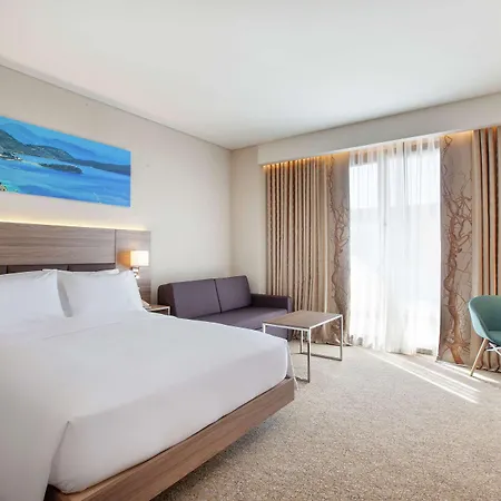 Hilton Garden 4* טיראנה
