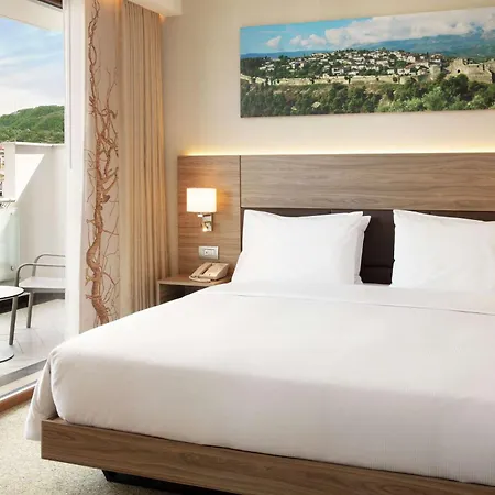 Hilton Garden 4*