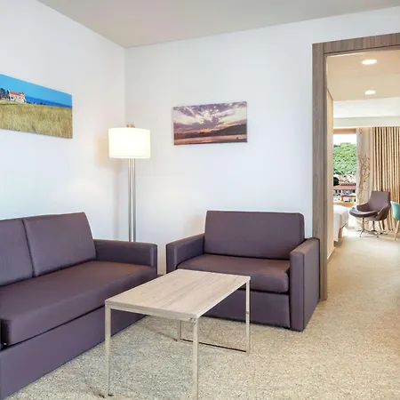 מלון Hilton Garden טיראנה