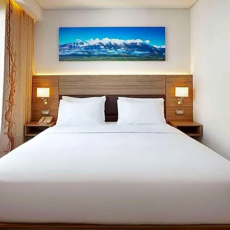 Hilton Garden Hotel 4*