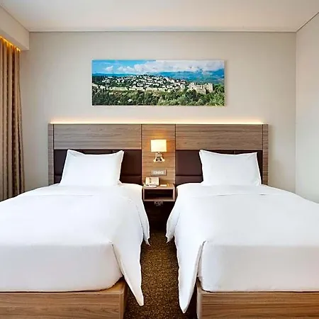 Hilton Garden 4*