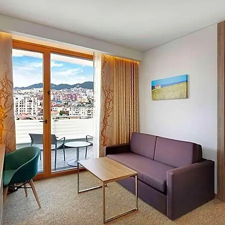 Hilton Garden 4*