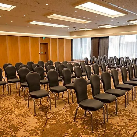 Hilton Garden 4*