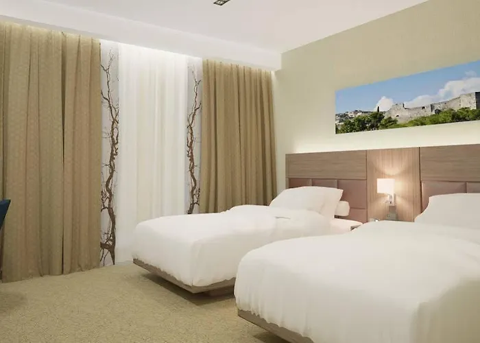 فندق Hilton Garden تيرانا