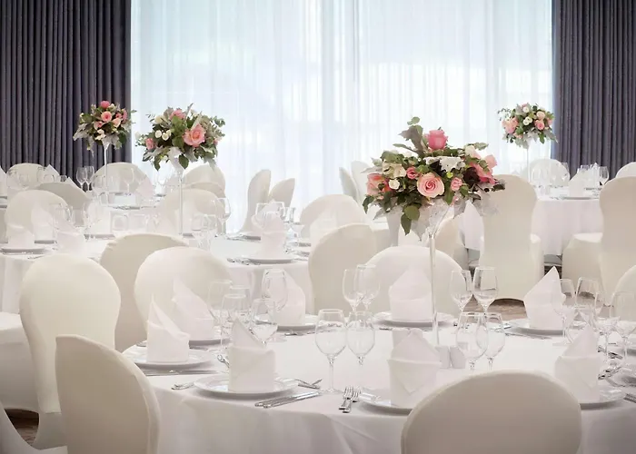 Hilton Garden فندق 4*