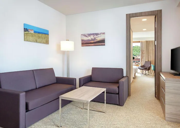 فندق Hilton Garden تيرانا