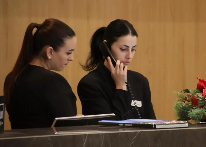 Hilton Garden تيرانا