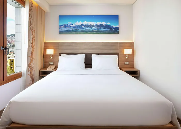 Hilton Garden 4* تيرانا