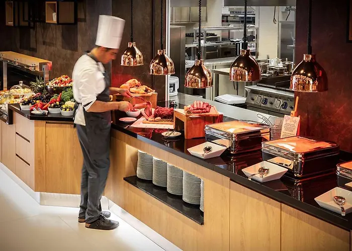 فندق Hilton Garden